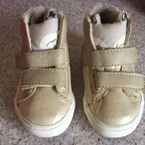 High top tennis shoes